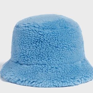 NWOT Apparis Gilly Hat - Marina Blue